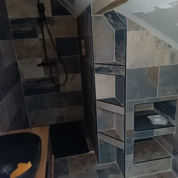 Création de salle de bain à Esténos